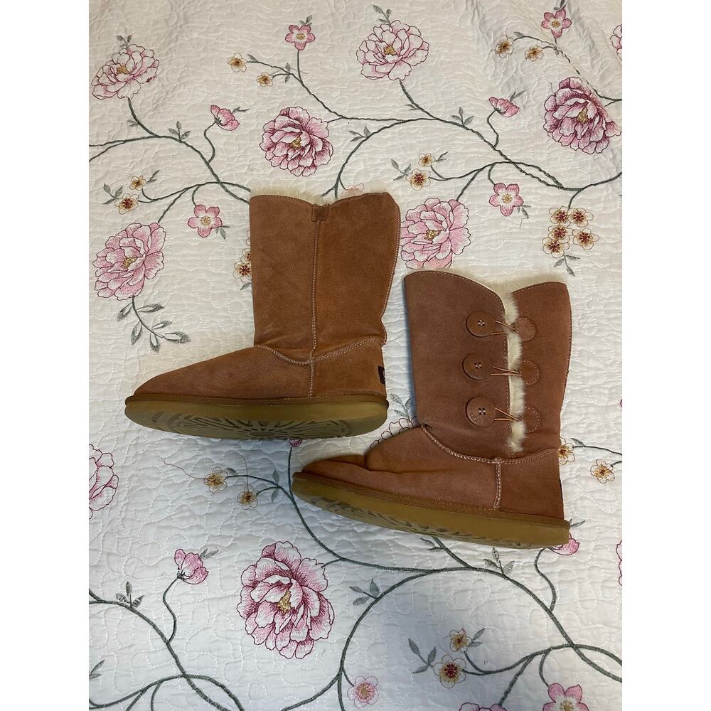 (Sold)tall chestnut color button ugg boots